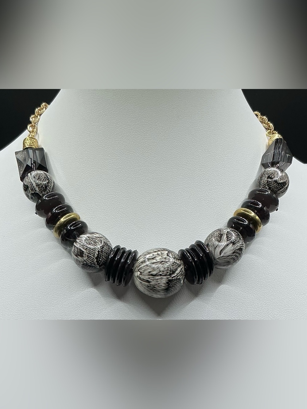 HANNAH SNAKESKIN BEAD CHUNKY STRAND NECKLACE NWT